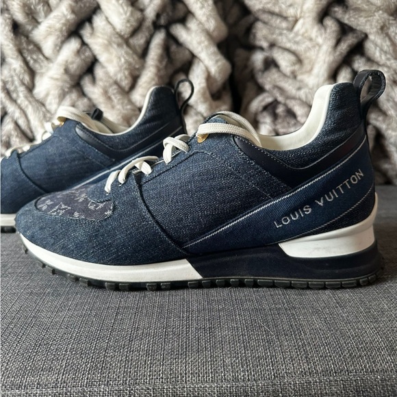 LOUIS VUITTON DENIM SNEAKER SIZE 39 (9 US) - Picture 2 of 9